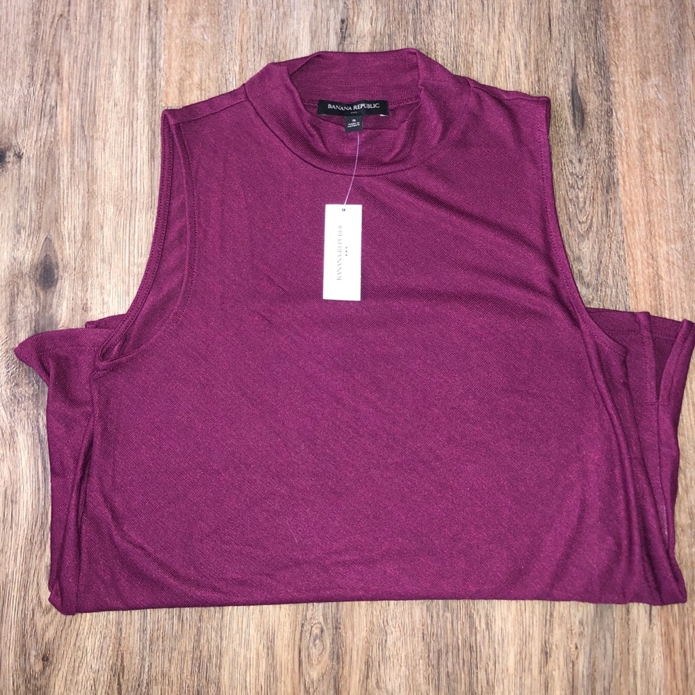 Banana Republic Sleeveless Mock Neck Top